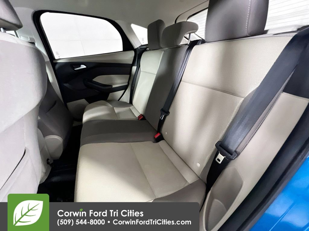 Used 2013 Ford Focus SE FWD image 25