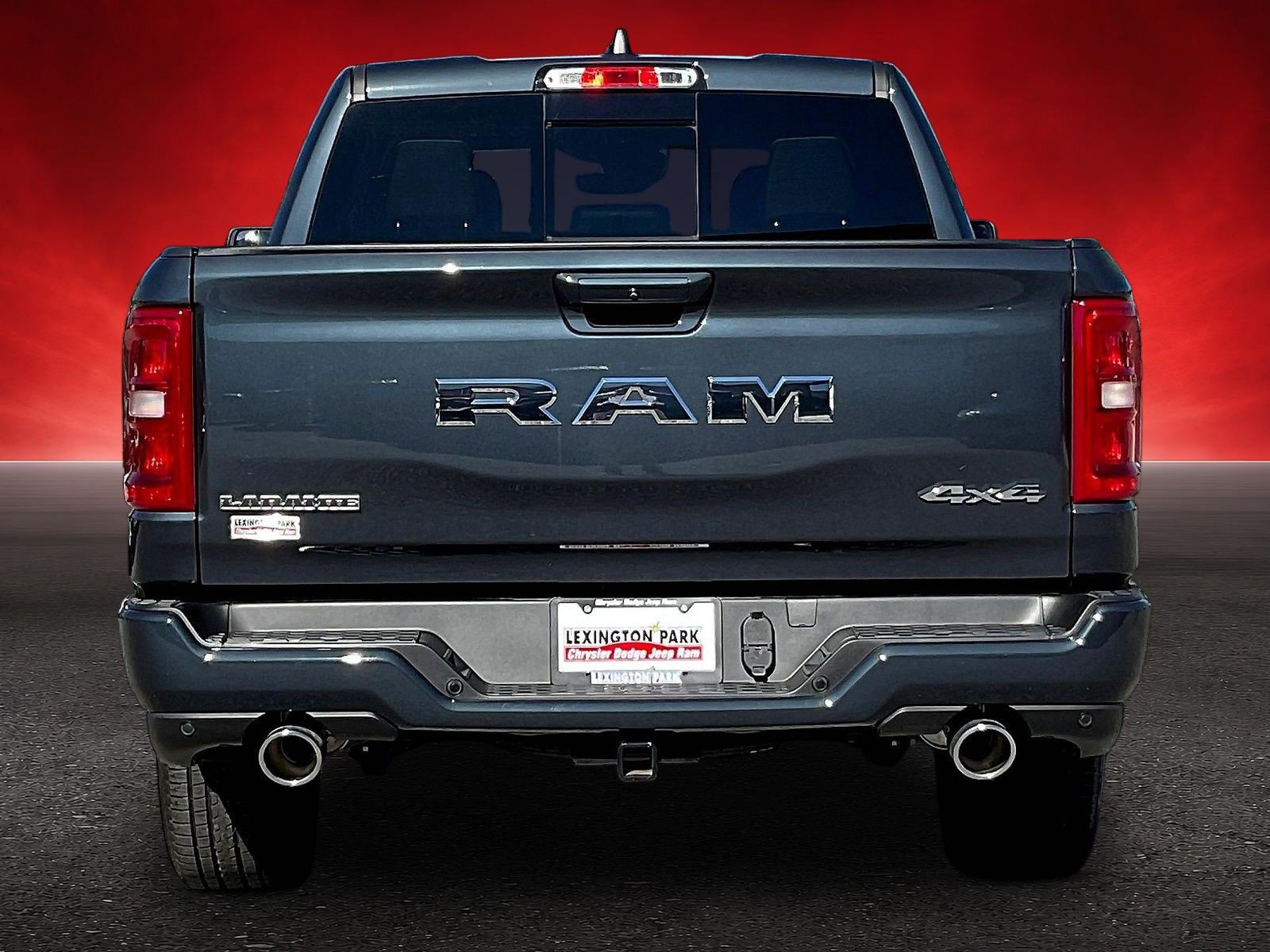 New 2026 RAM 1500 Laramie AWD/4WD image 4