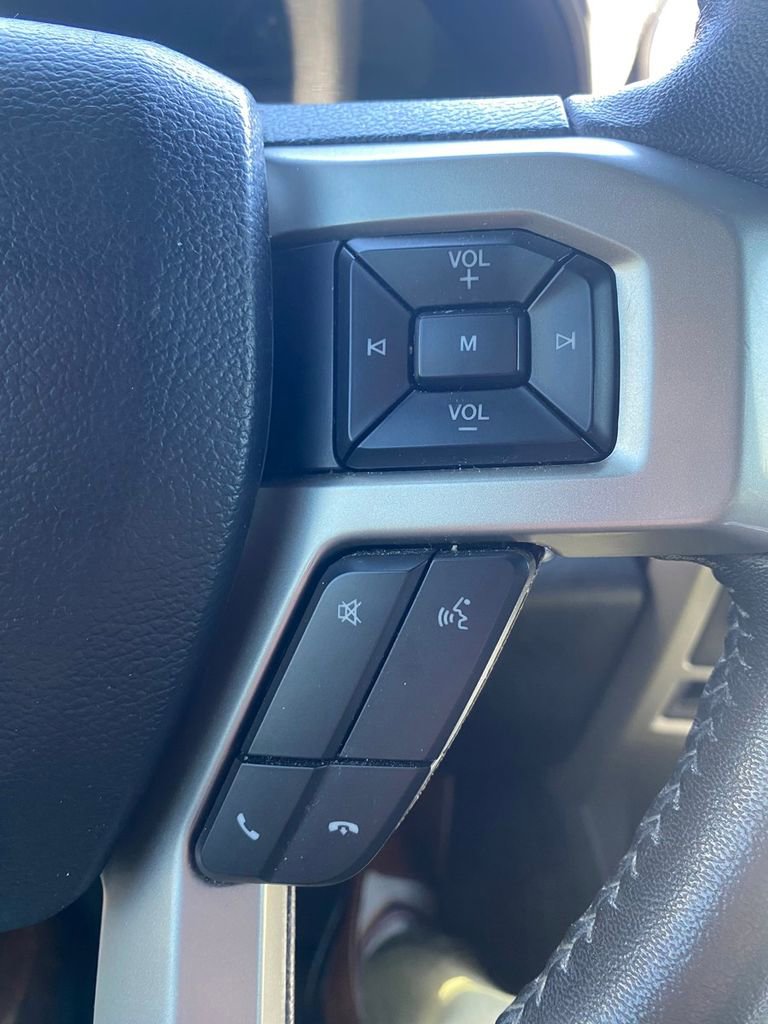 Used 2020 Ford F150 Lariat w/ Equipment Group 502A Luxury image 16