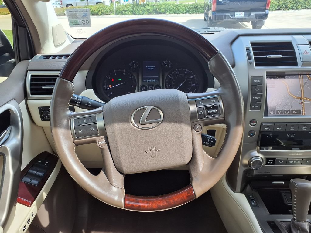 Used 2018 Lexus GX 460 Premium w/ Premium Package AWD/4WD image 22