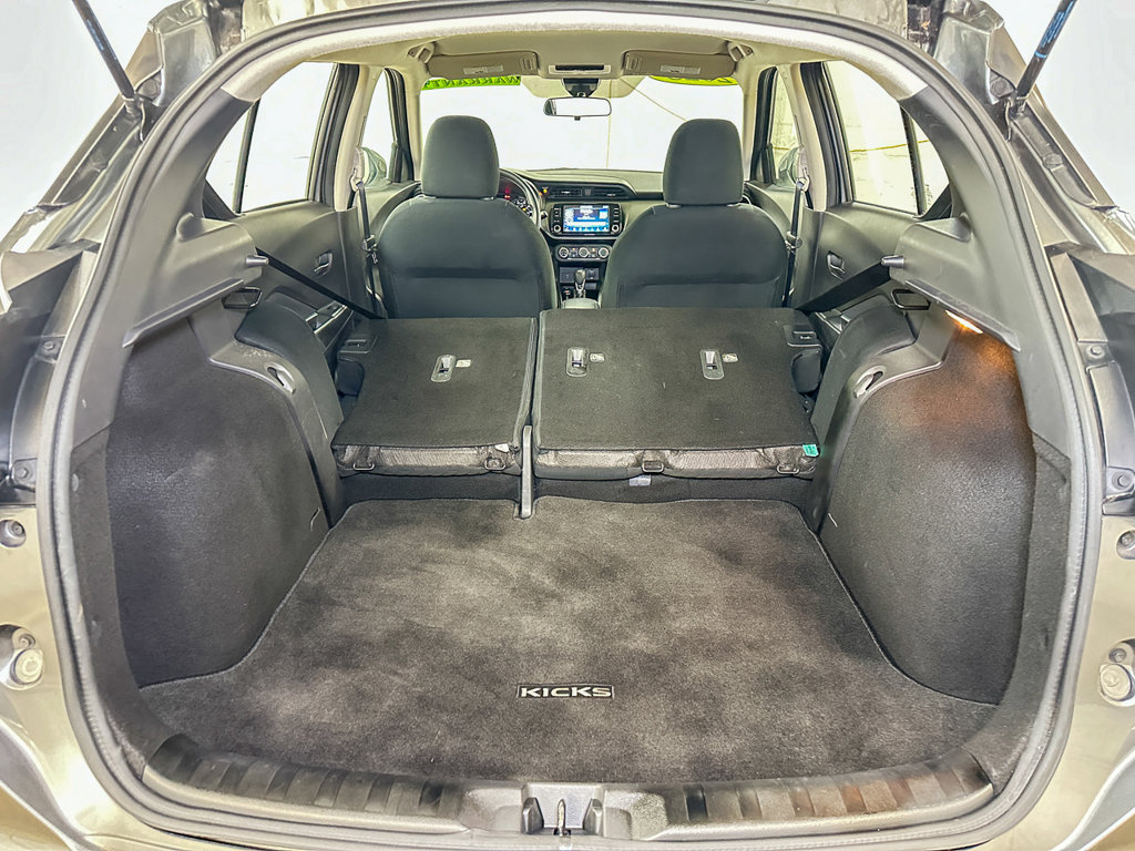 Used 2023 Nissan Kicks SV FWD image 18