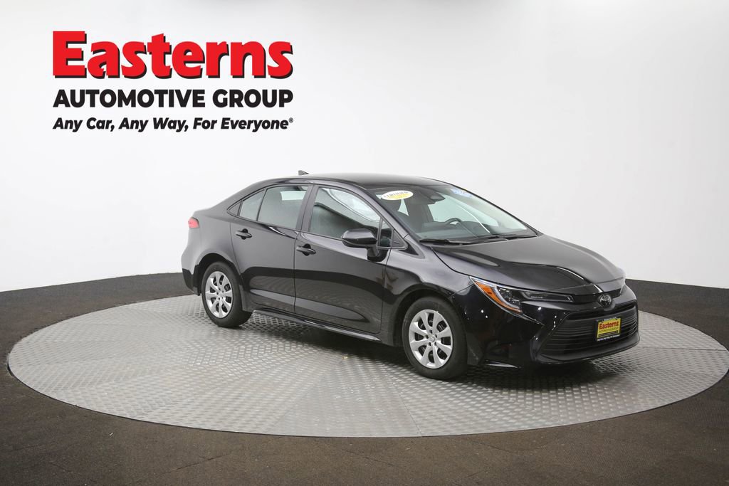 Used 2025 Toyota Corolla LE image 49