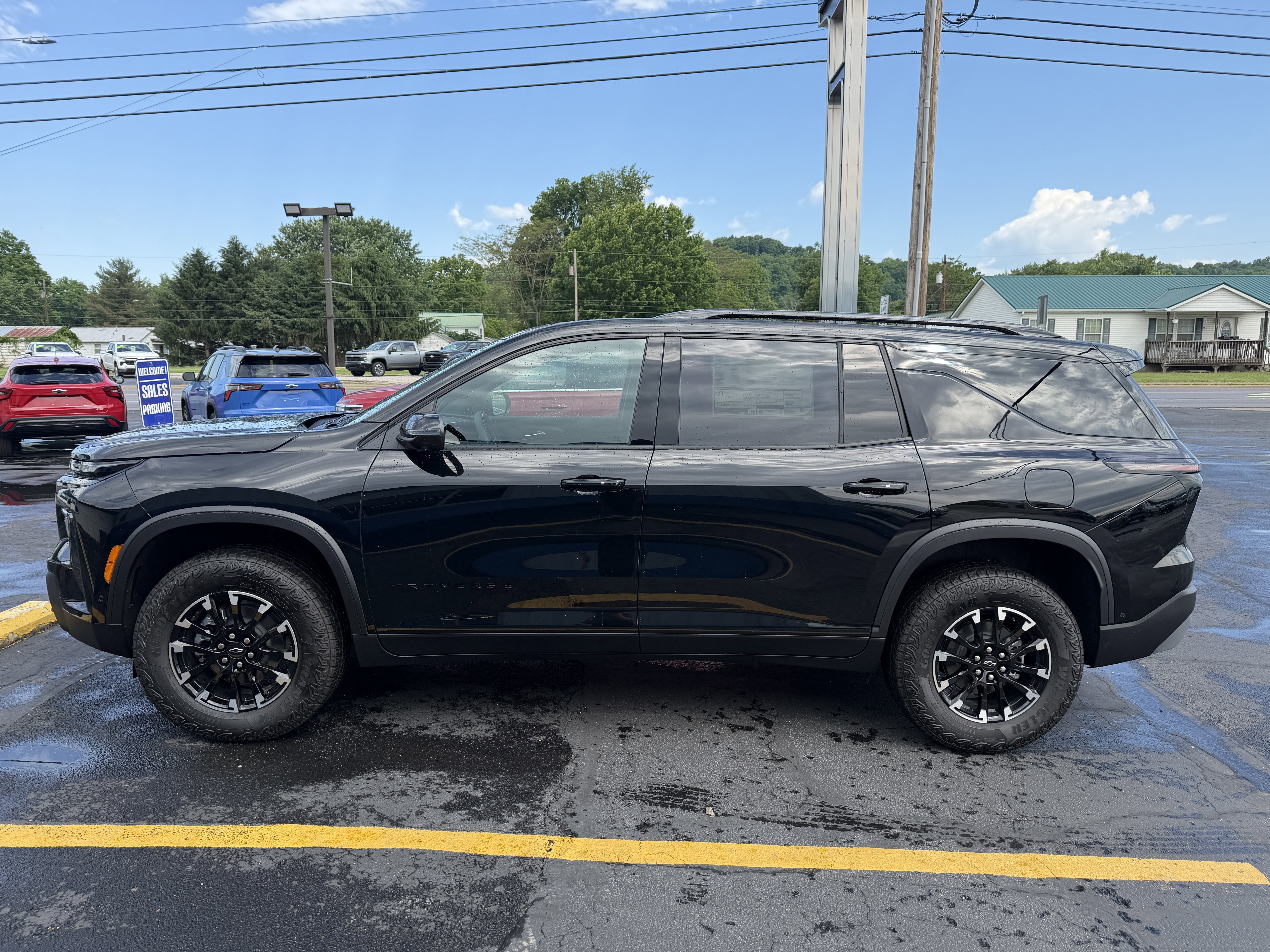New 2026 Chevrolet Traverse Z71 w/ Enhanced Driving Package AWD/4WD image 5