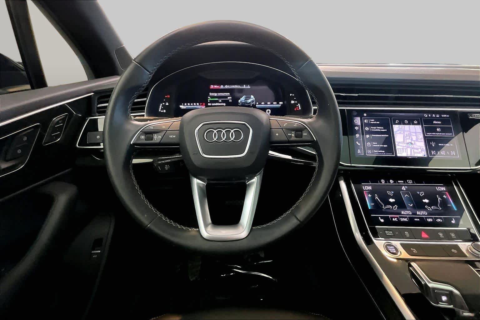 Certified 2025 Audi Q7 2.0T Premium w/ Convenience Plus Package AWD/4WD image 6
