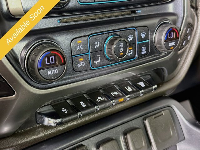 Used 2018 GMC Sierra 2500 Denali w/ Duramax Plus Package AWD/4WD image 15