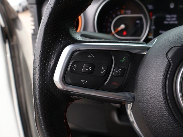 Used 2023 Jeep Gladiator Mojave w/ LED Lighting Group AWD/4WD image 26