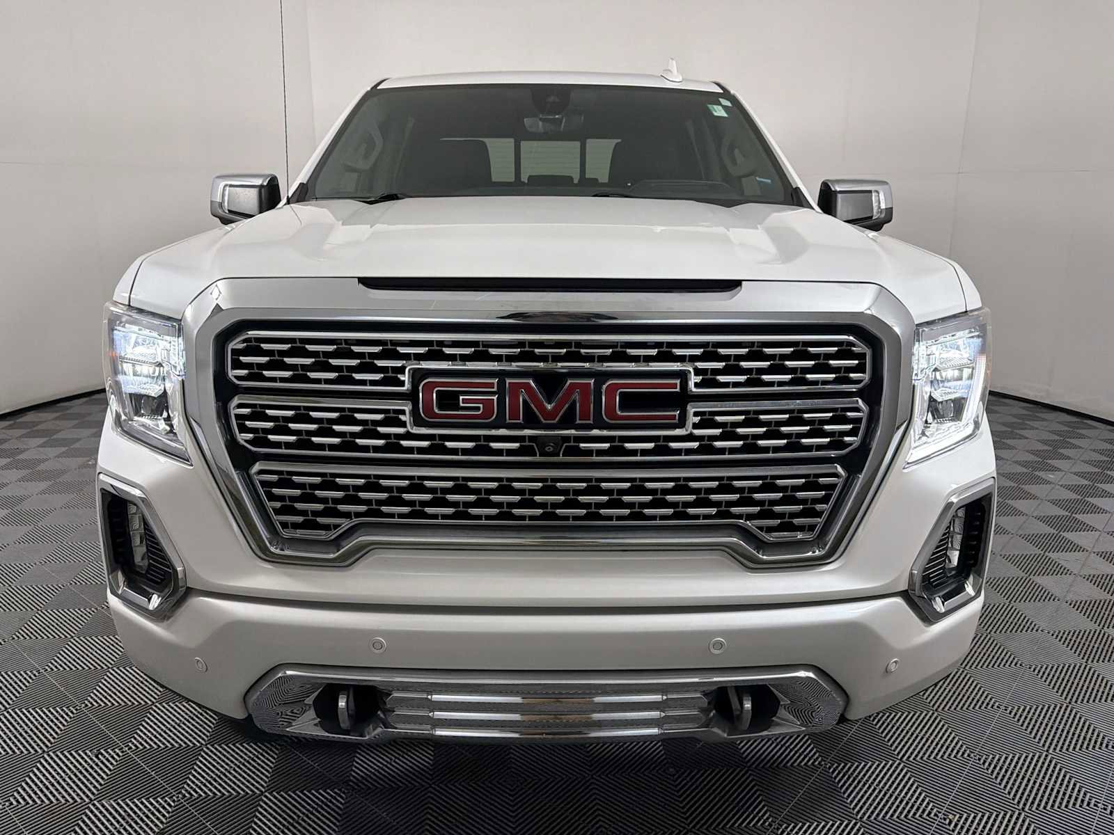Used 2019 GMC Sierra 1500 Denali w/ Technology Package video 2