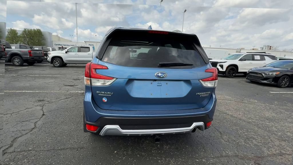 Used 2023 Subaru Forester Touring AWD/4WD image 7