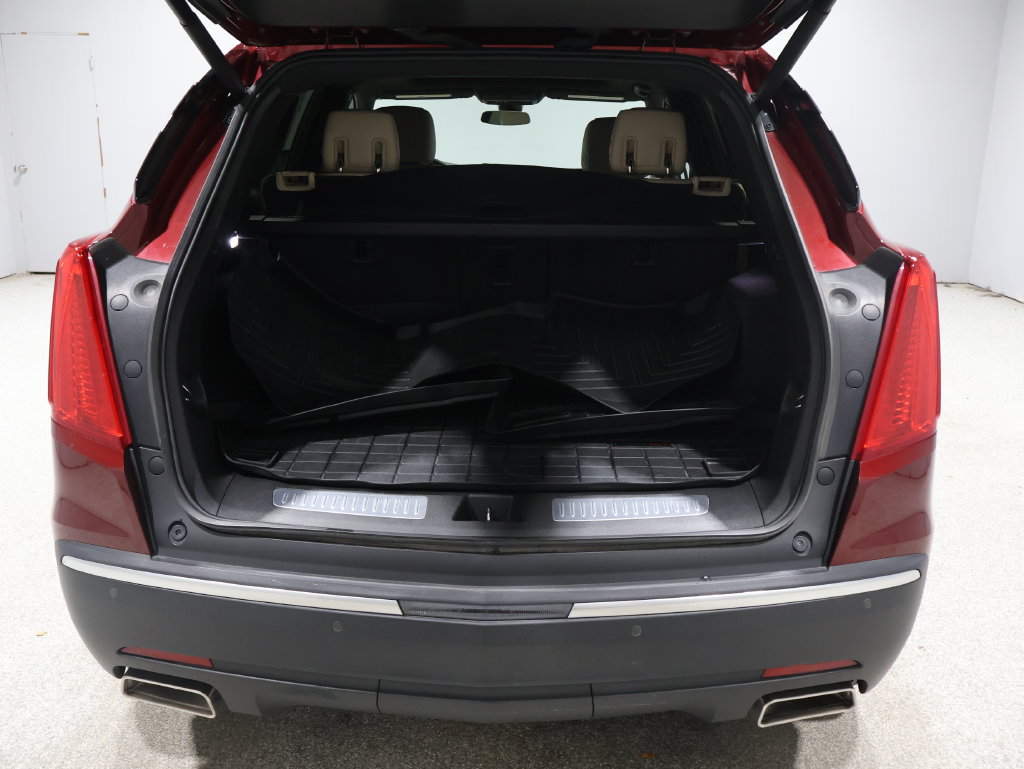 Used 2018 Cadillac XT5 Luxury w/ Driver Awareness Package AWD/4WD image 20