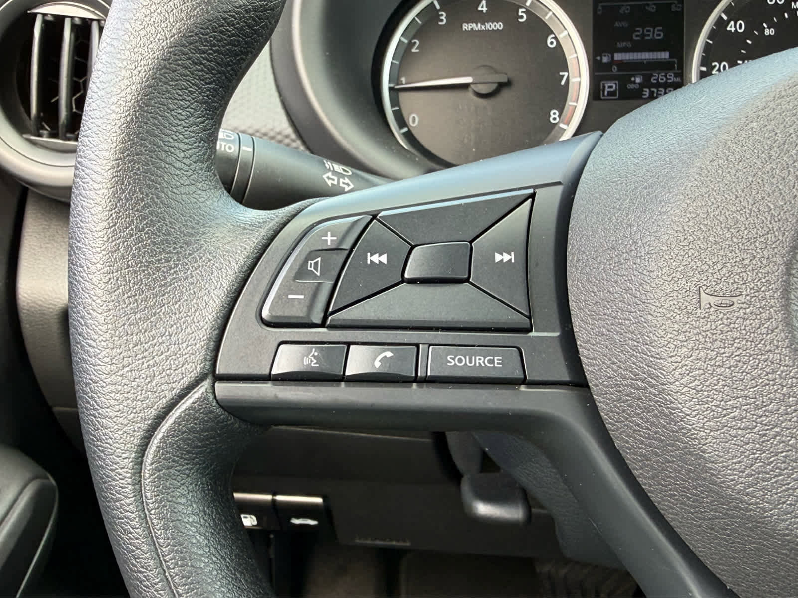 Used 2025 Nissan Kicks Play S FWD image 25