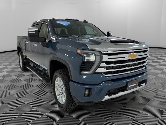 Certified 2024 Chevrolet Silverado 3500 High Country w/ Technology Package AWD/4WD image 7
