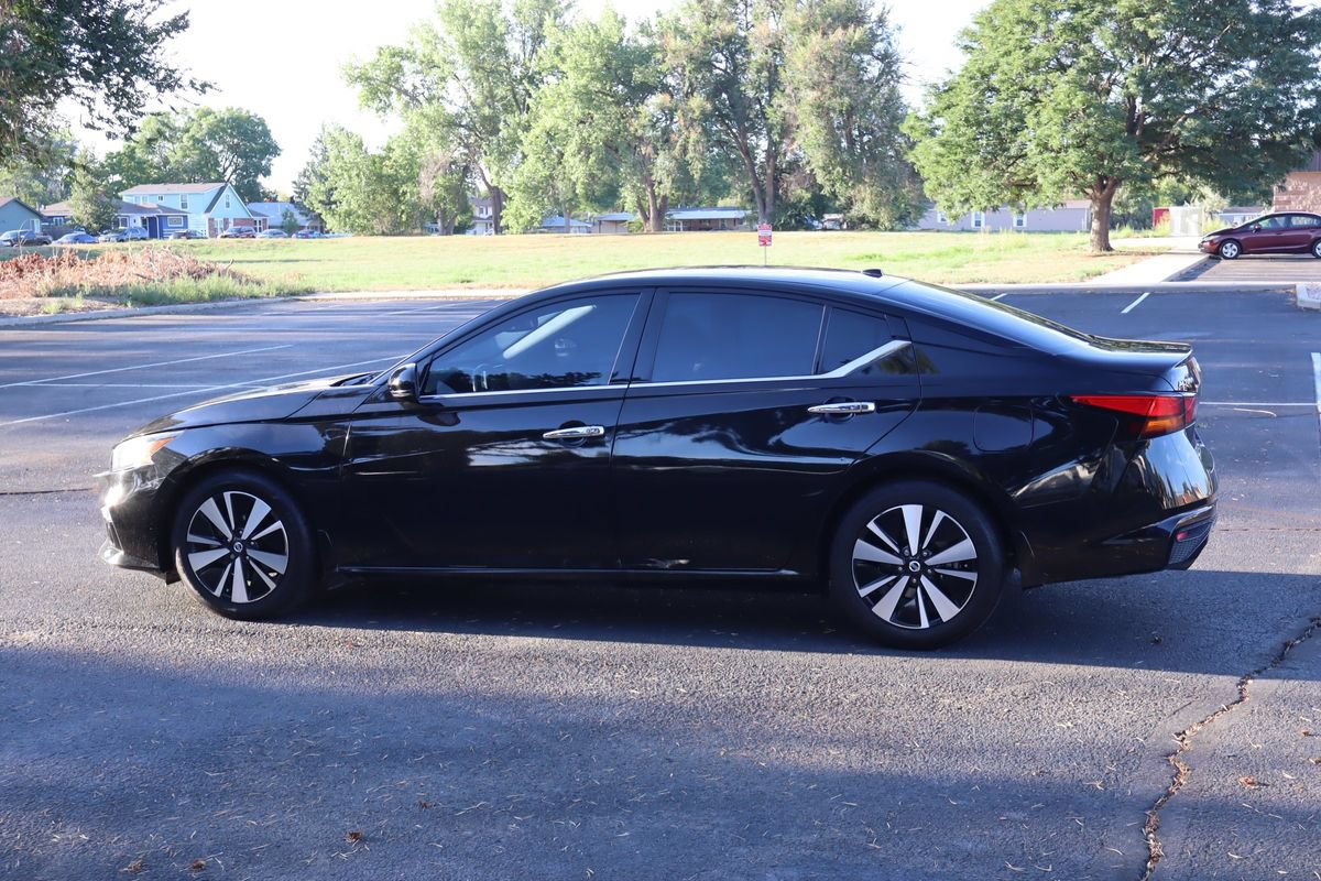 Used 2019 Nissan Altima 2.5 SV FWD image 8