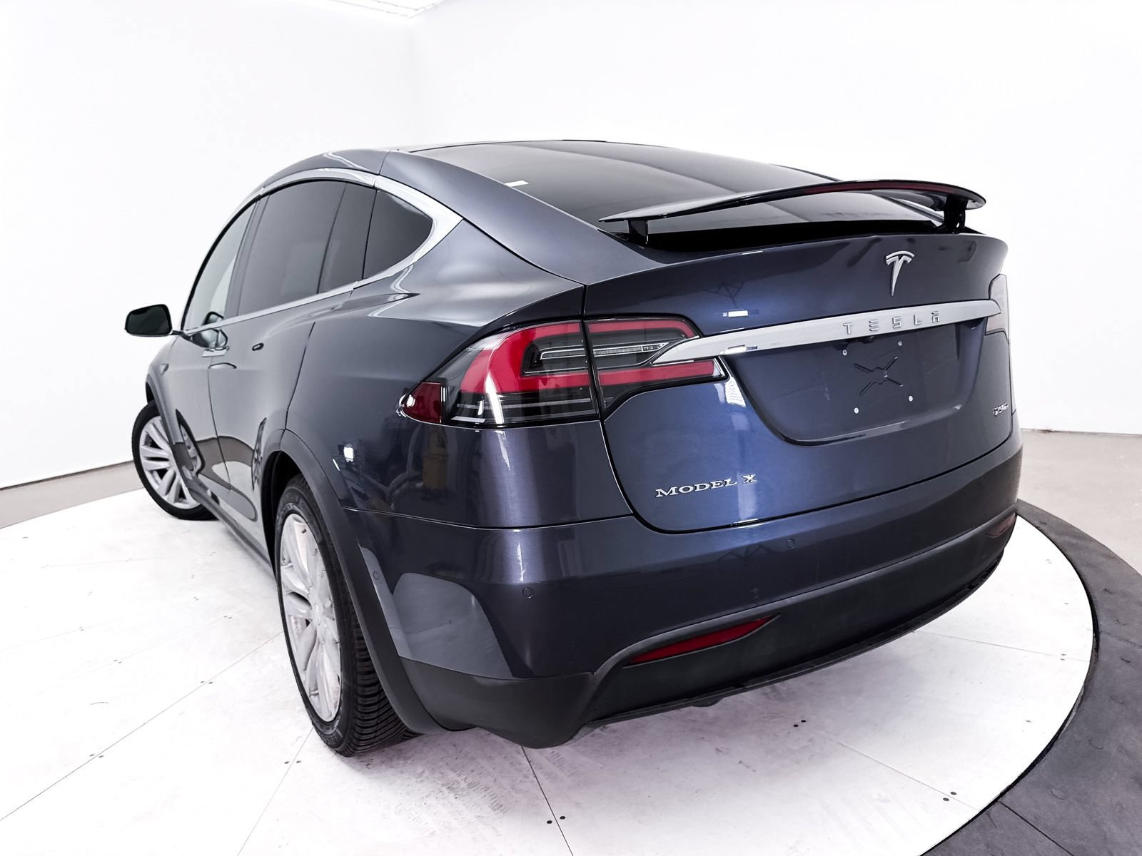 Used 2016 Tesla Model X Performance AWD/4WD image 8