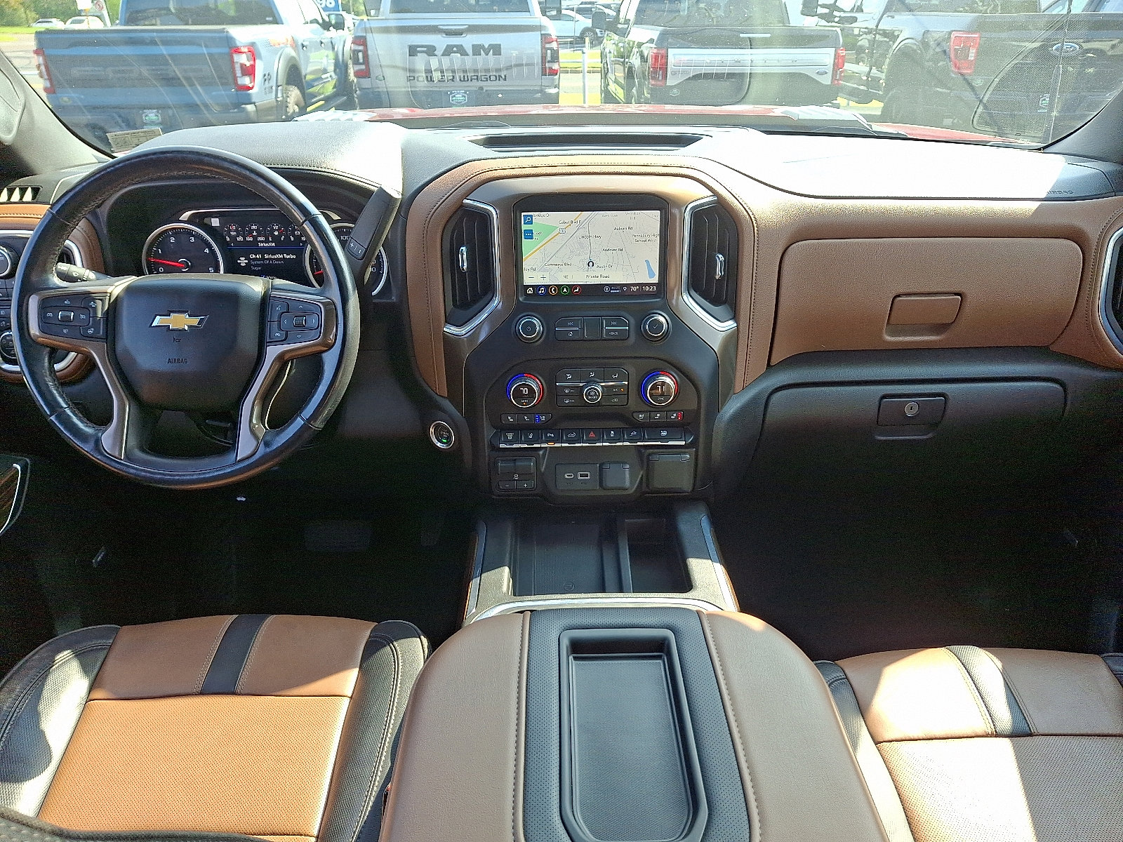 Used 2021 Chevrolet Silverado 3500 High Country image 15