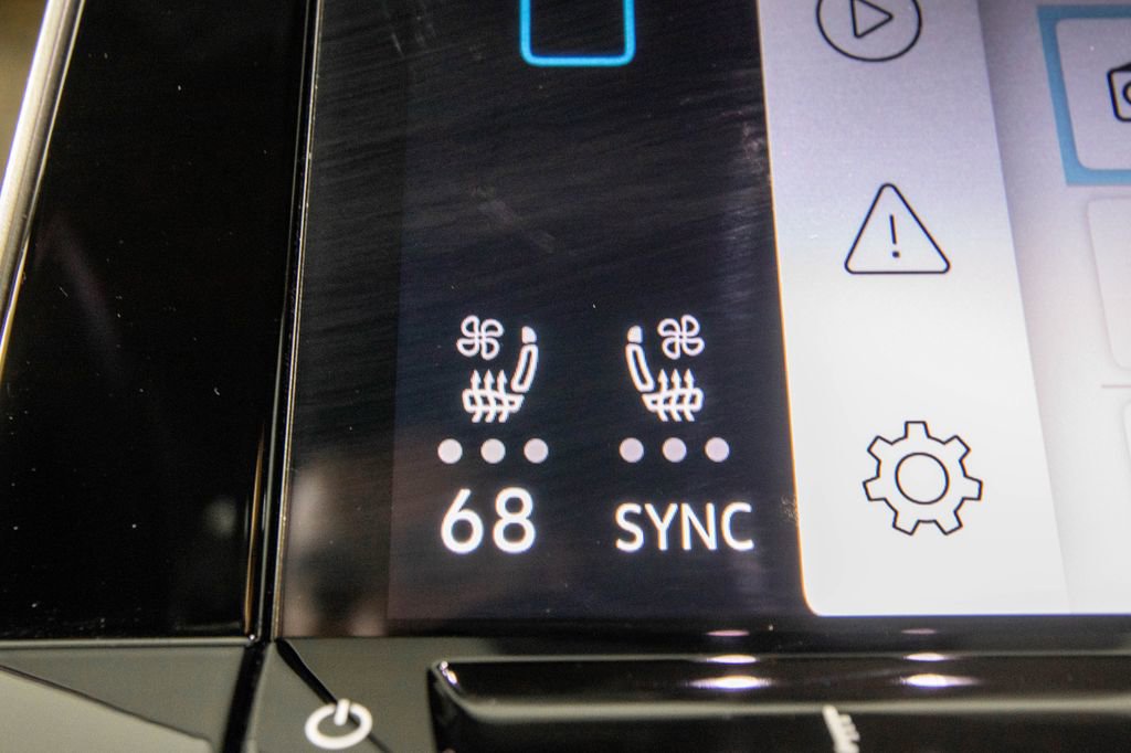 Used 2024 Volkswagen Atlas SE image 28