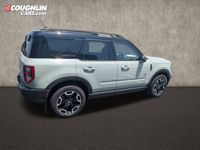 Used 2023 Ford Bronco Sport Outer Banks w/ Tech Package AWD/4WD image 9
