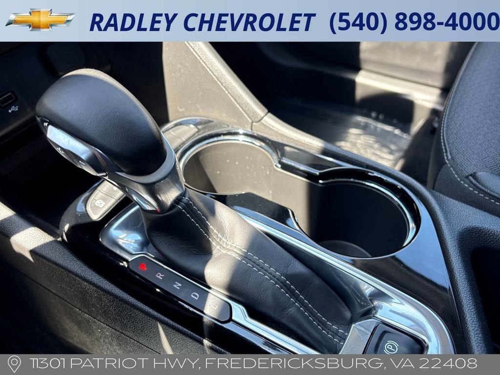 Used 2025 Buick Encore GX Preferred AWD/4WD image 11