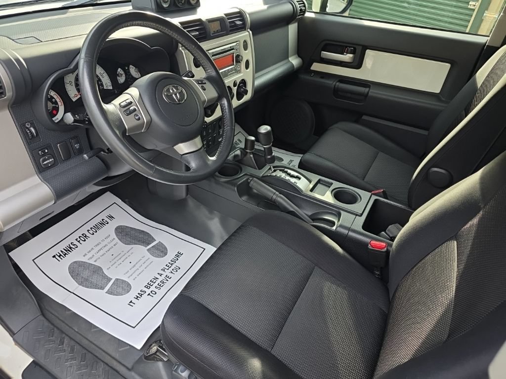 Used 2014 Toyota FJ Cruiser 4WD w/ Upgrade Package image 13