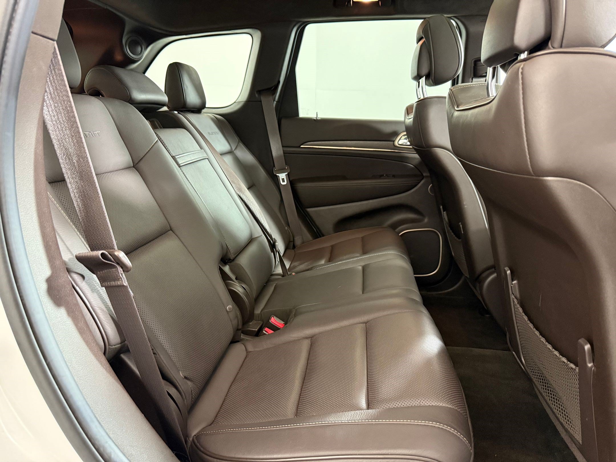 Used 2014 Jeep Grand Cherokee Summit RWD image 26