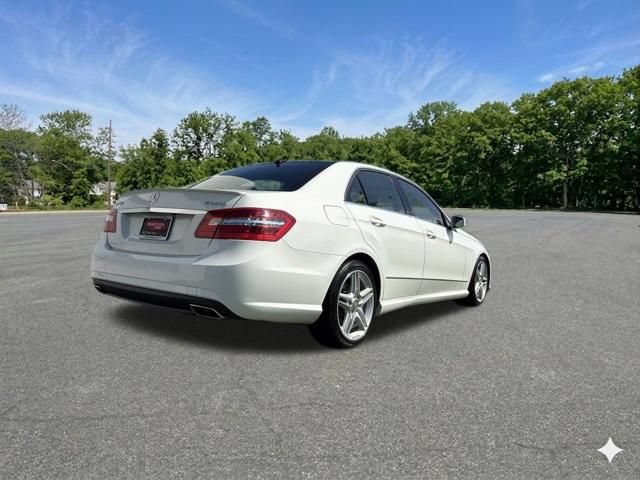 Used 2011 Mercedes-Benz E 350 4MATIC Sedan image 9