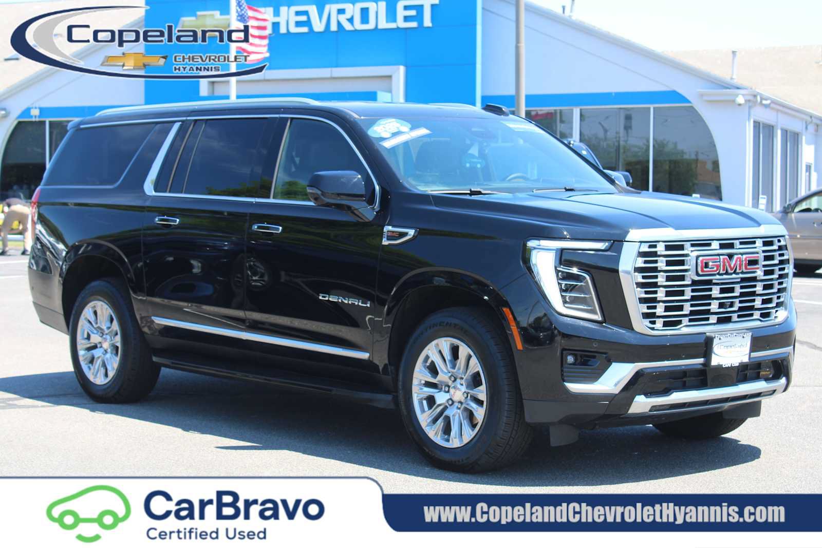 Certified 2025 GMC Yukon XL Denali AWD/4WD image 1