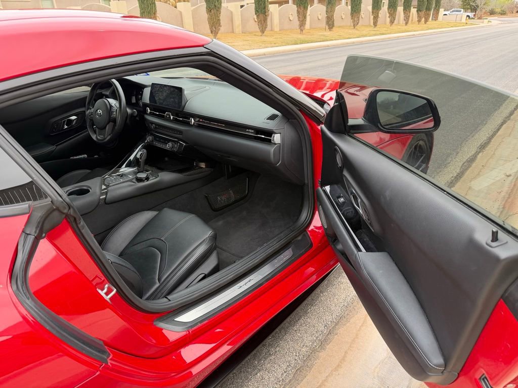 Used 2020 Toyota Supra Launch Edition w/ Driver Assist Package image 9