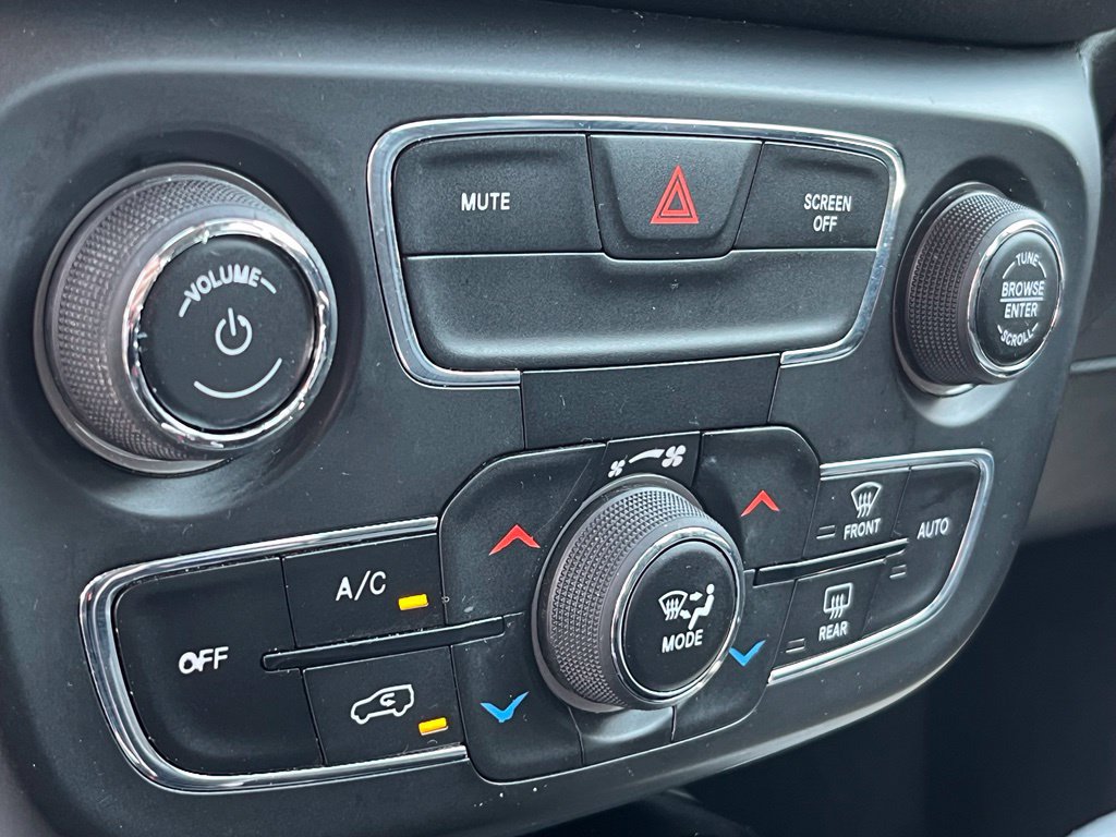 Used 2021 Jeep Compass Latitude FWD image 22