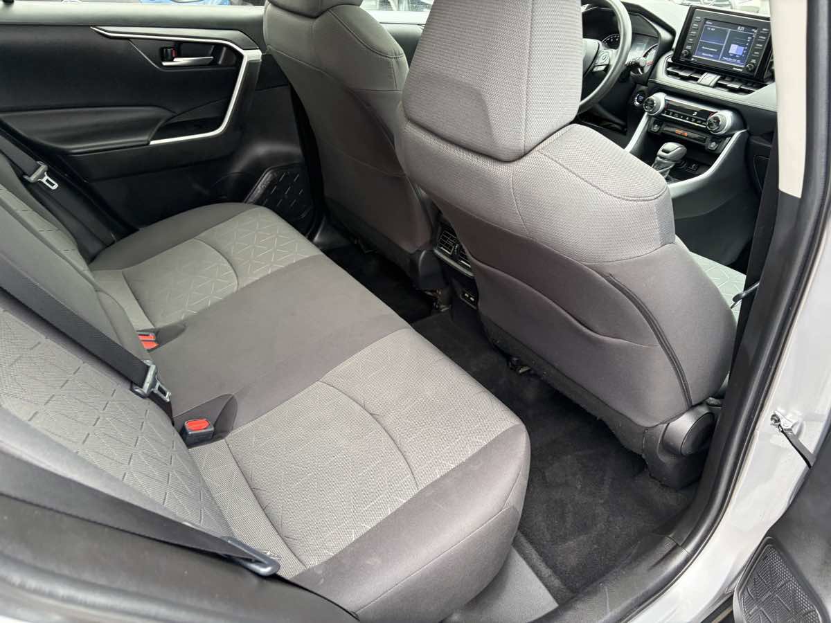 Used 2021 Toyota RAV4 XLE w/ Convenience Package AWD/4WD image 22