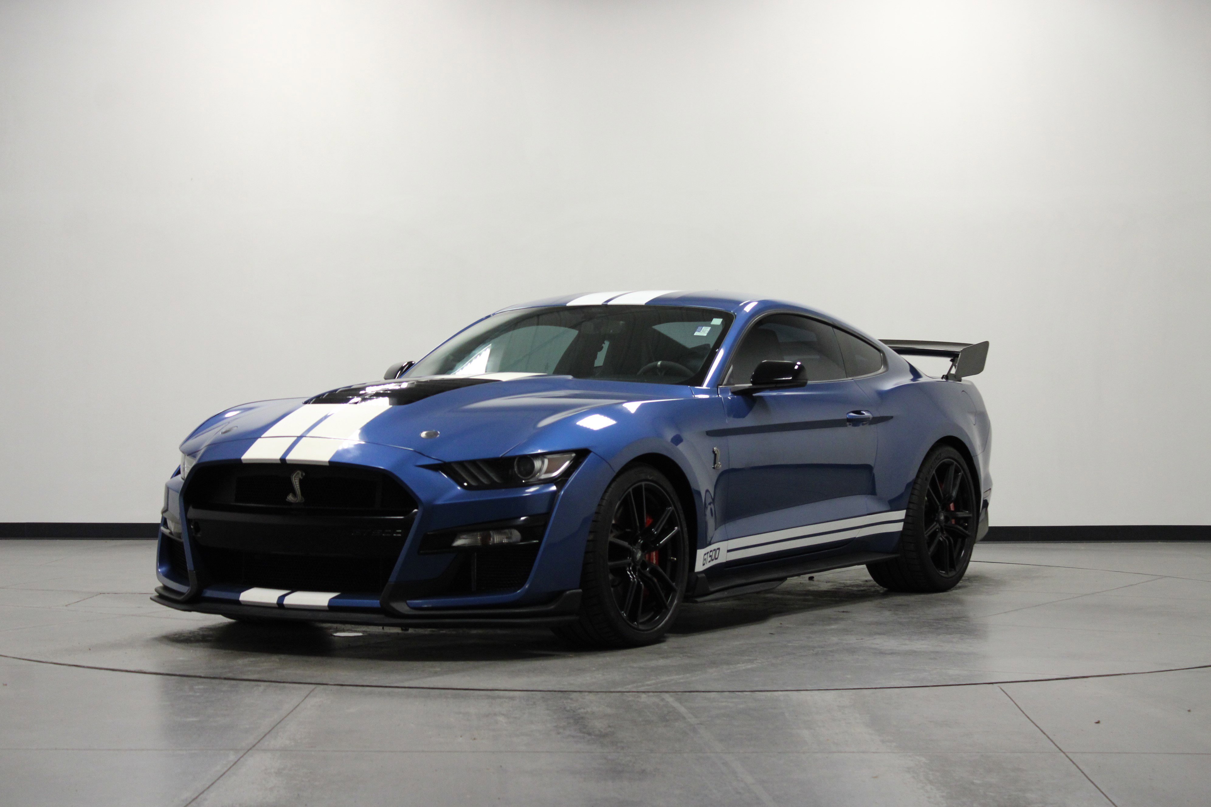 Used 2020 Ford Mustang Shelby GT500 w/ Technology Package image 8
