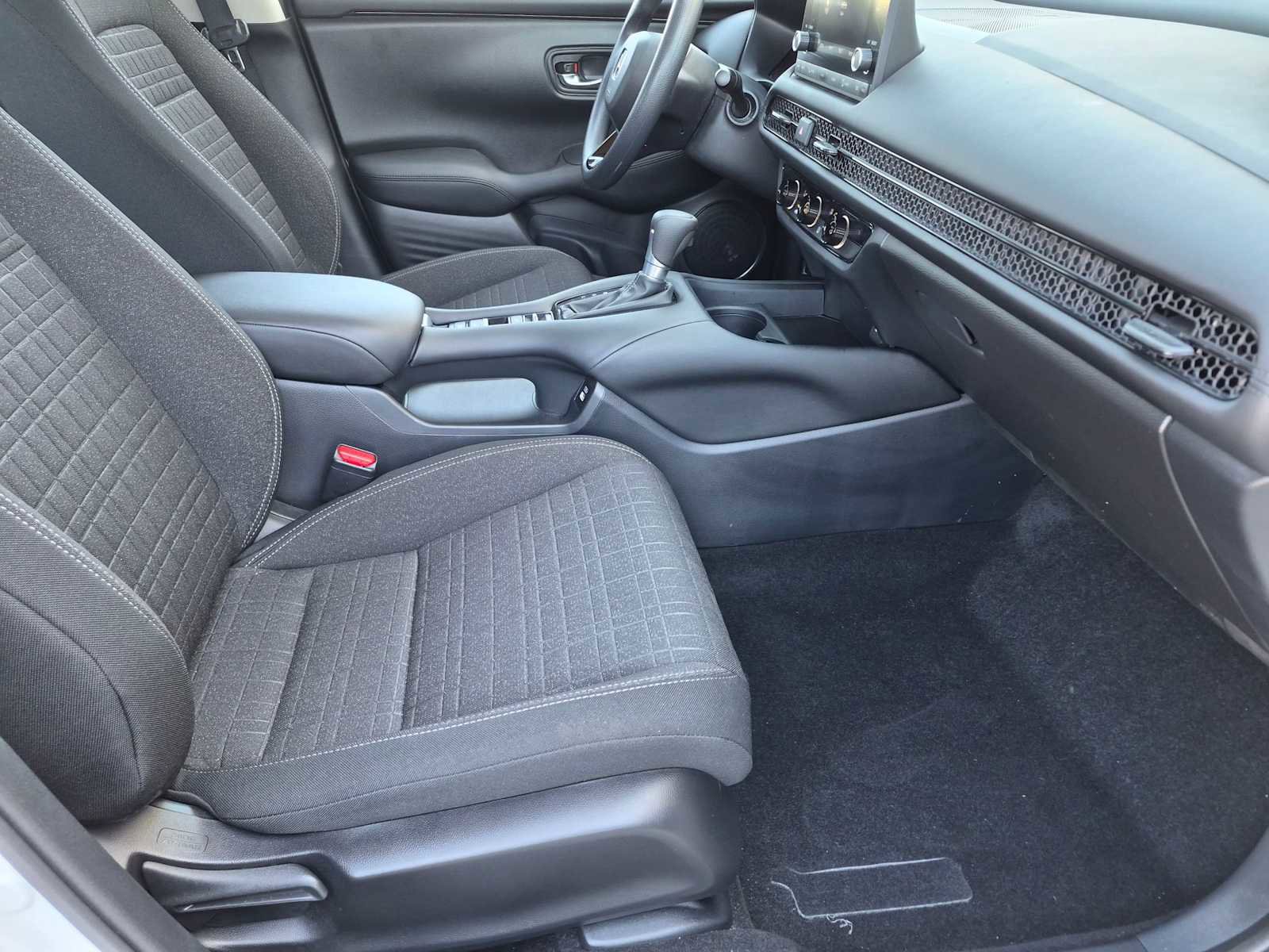 Certified 2023 Honda HR-V LX image 16