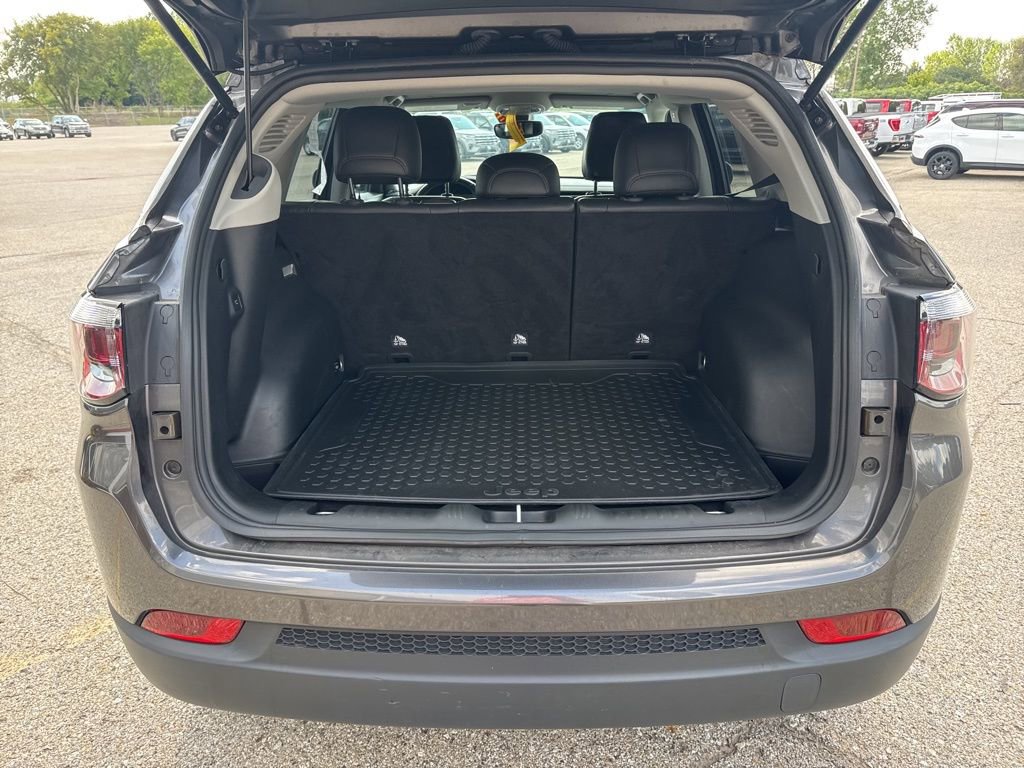 Used 2022 Jeep Compass Latitude w/ Convenience Group image 19