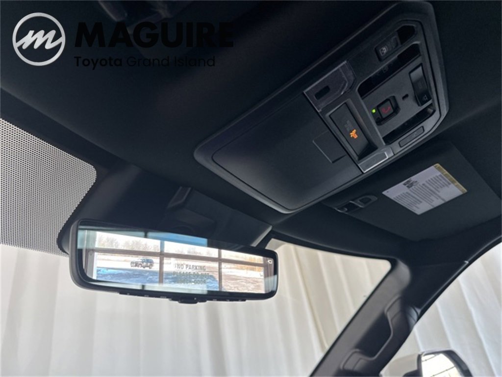 Used 2025 Toyota Tundra Platinum image 5