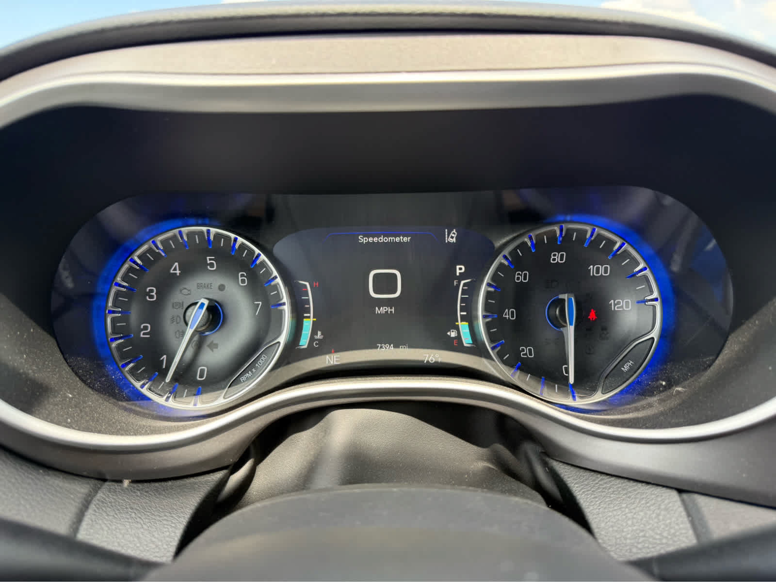 Used 2026 Chrysler Pacifica Select FWD image 16