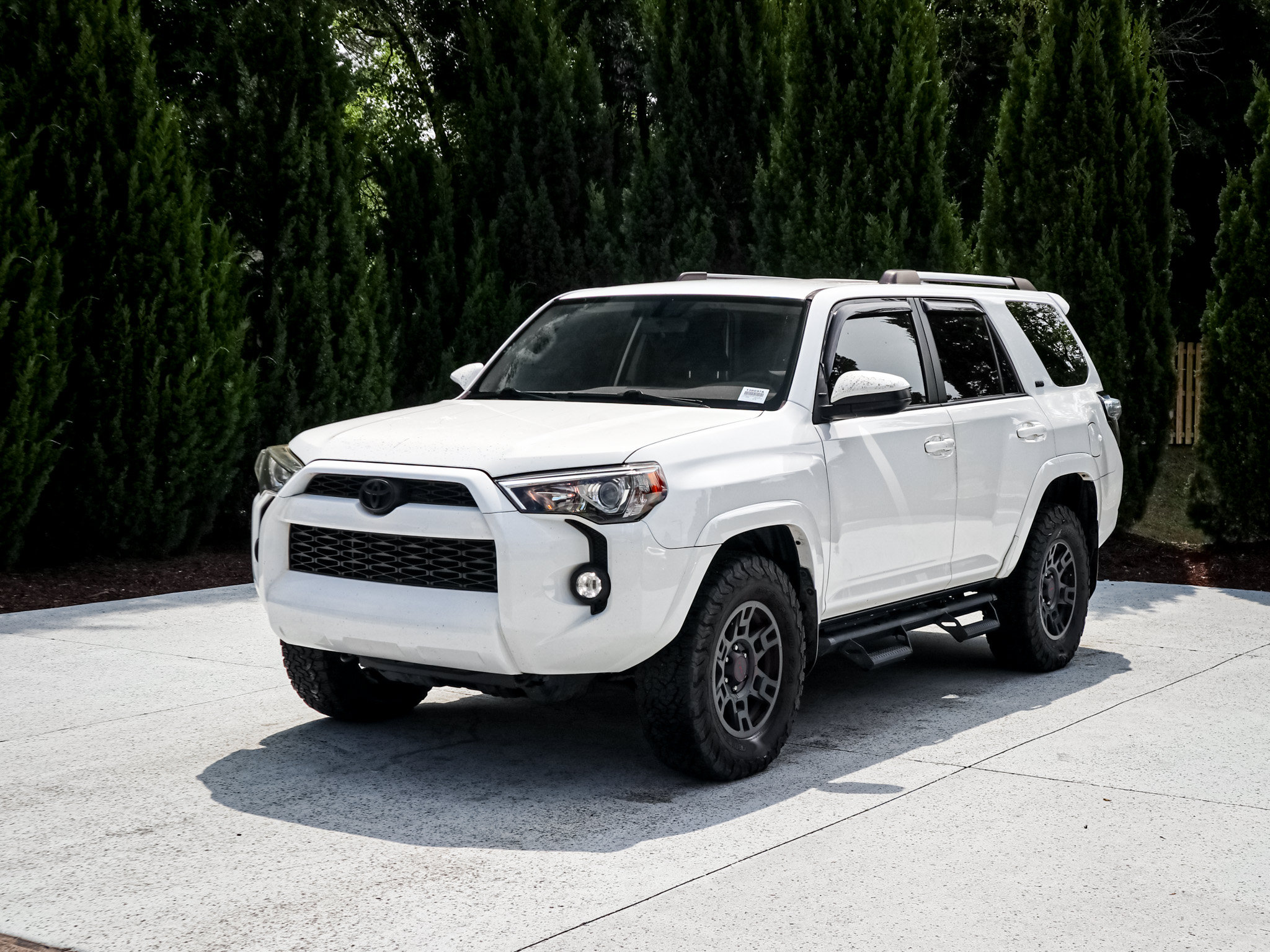 Used 2019 Toyota 4Runner SR5 AWD/4WD image 5