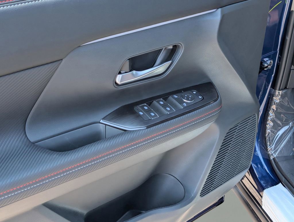 New 2026 Nissan Kicks SR image 16