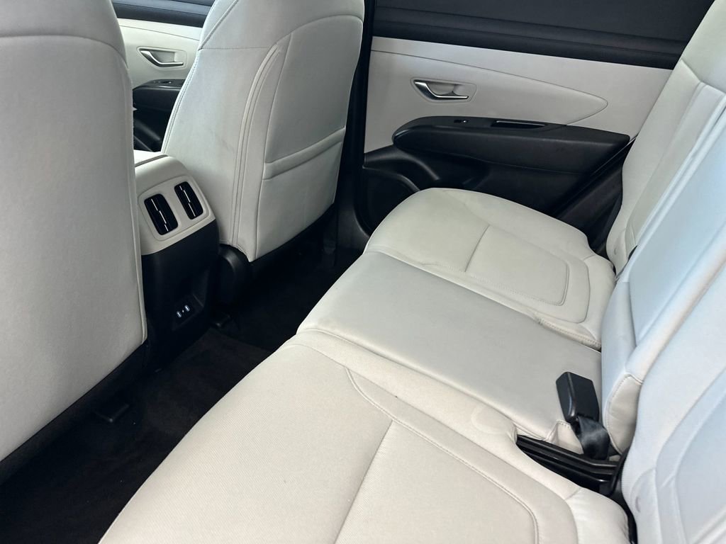 Used 2025 Hyundai Tucson SEL FWD image 11