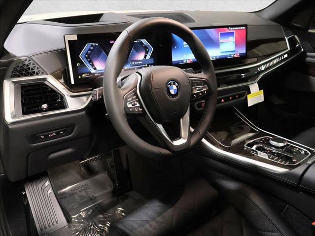 Used 2026 BMW X5 xDrive50e AWD/4WD image 3