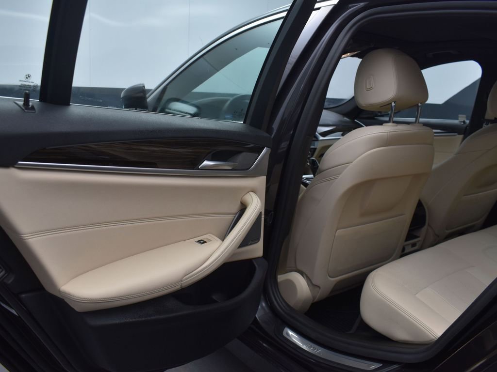 Used 2022 BMW 540i w/ Premium Package RWD image 13