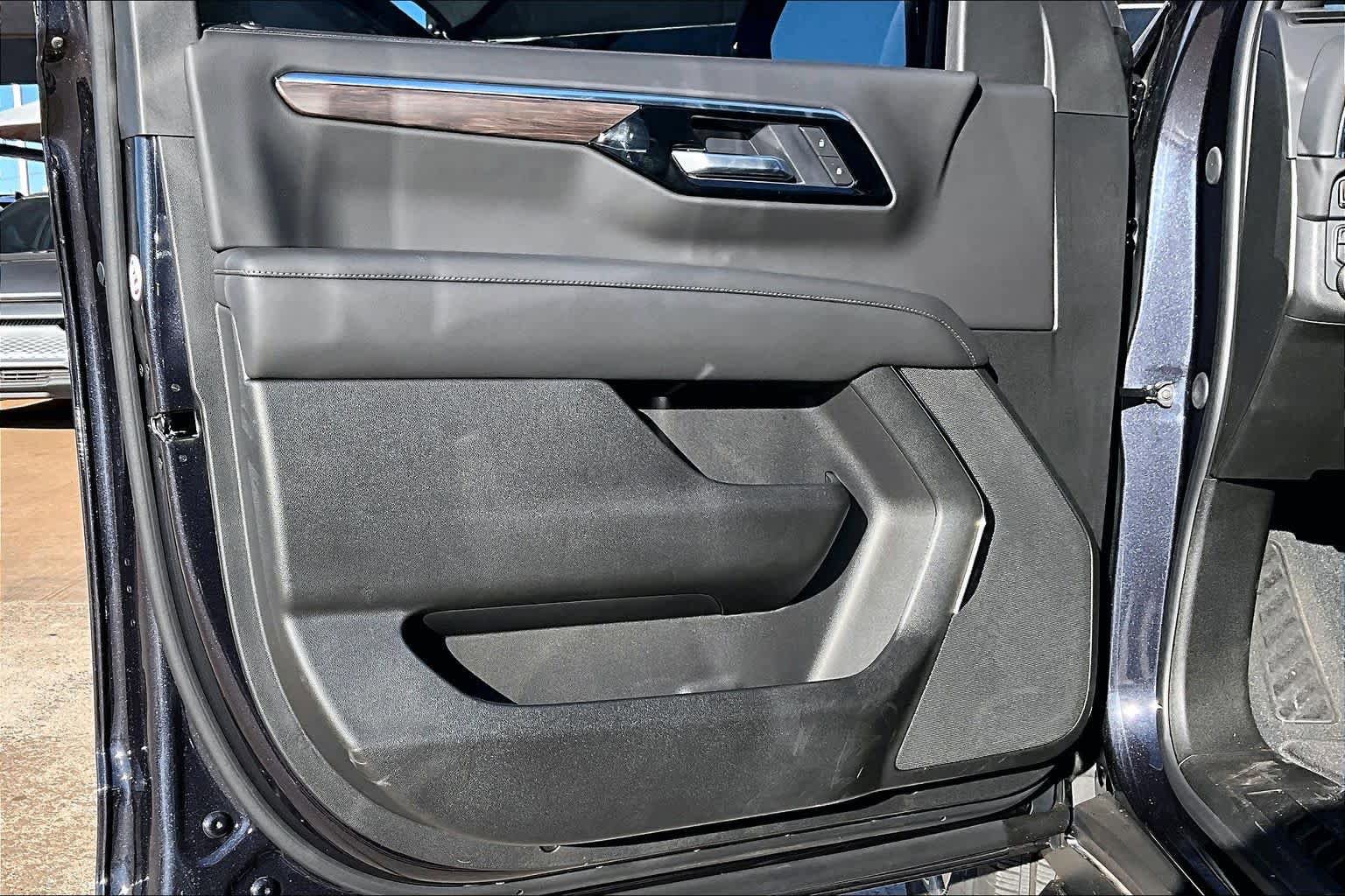 New 2026 Chevrolet Tahoe LS w/ Max Trailering Package AWD/4WD image 11