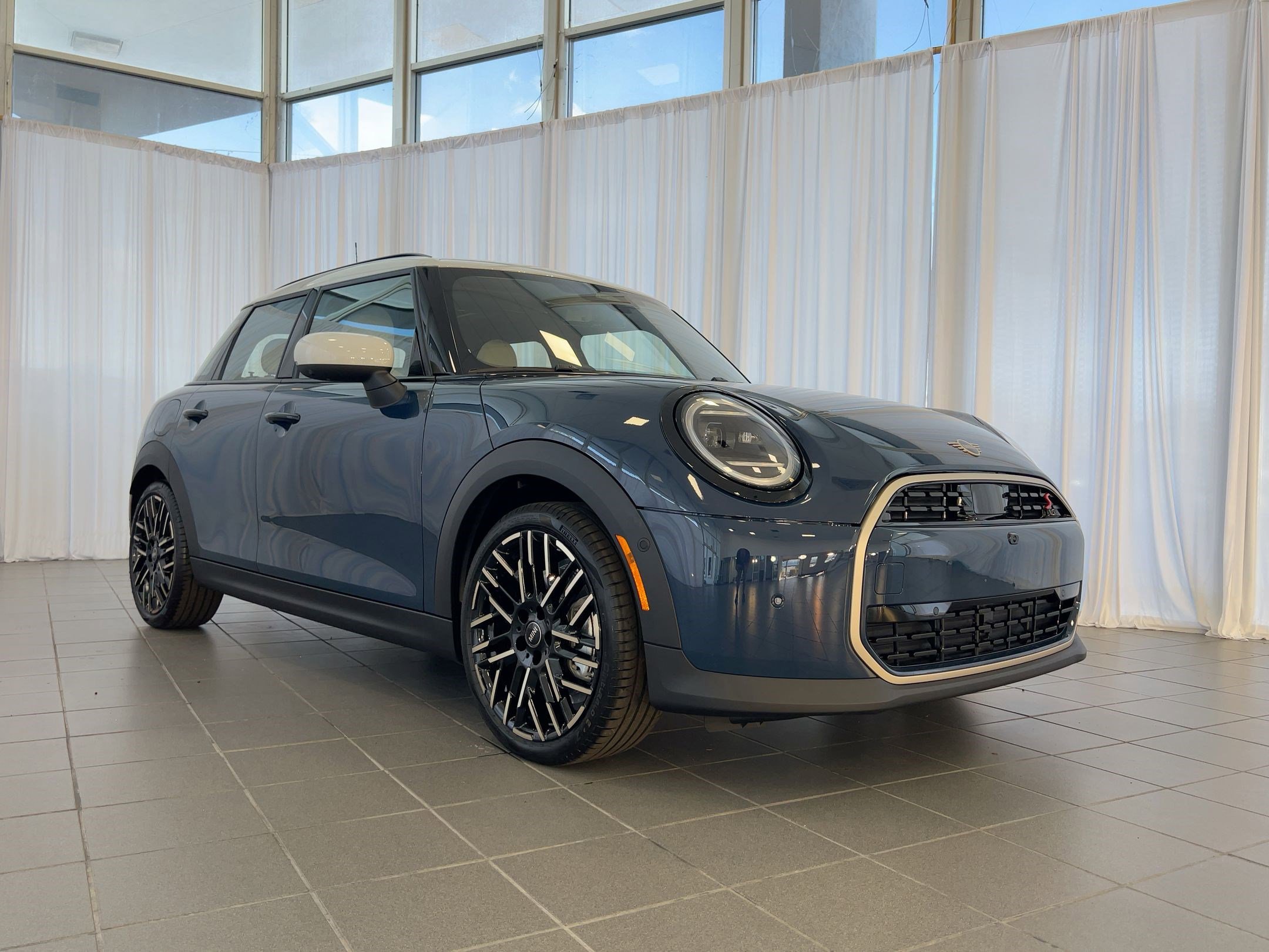 New 2026 MINI Cooper S FWD image 7