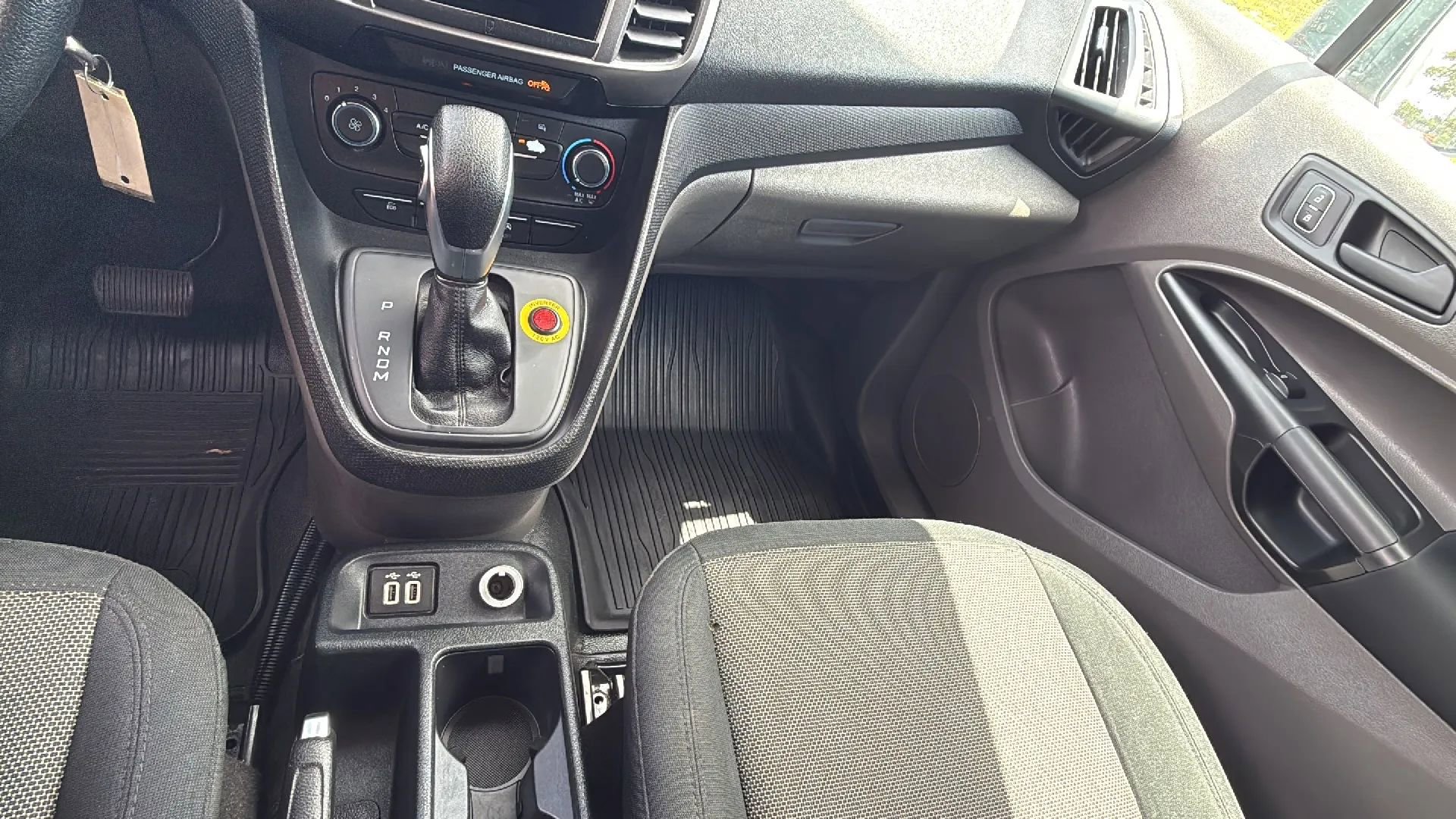 Used 2020 Ford Transit Connect XL FWD image 19