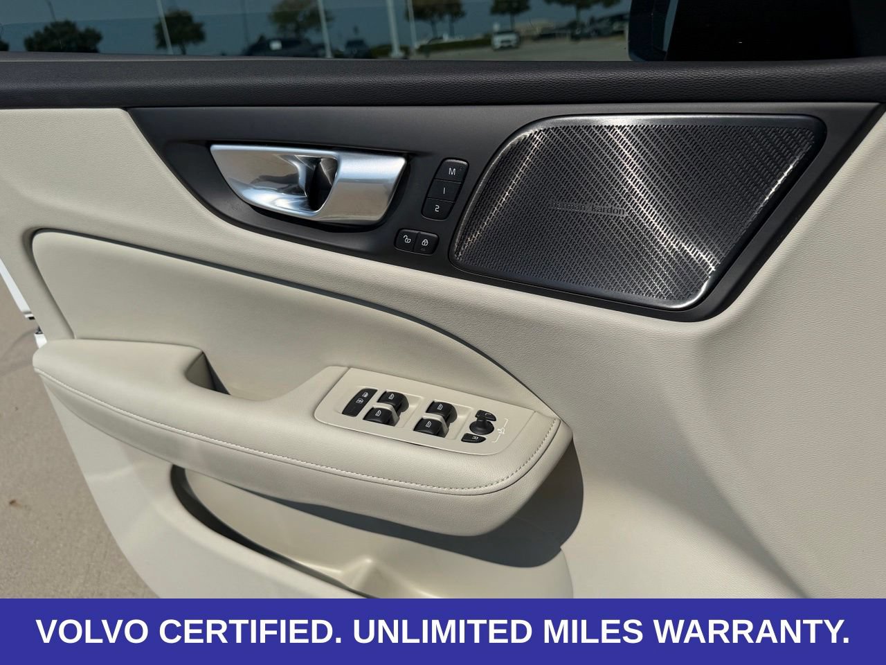Certified 2024 Volvo S60 T8 Plus w/ Climate Package AWD/4WD image 29