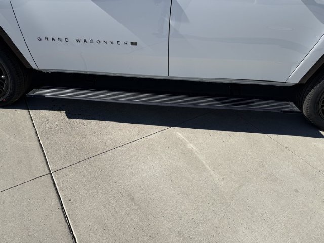 New 2026 Jeep Grand Wagoneer L Limited AWD/4WD image 11