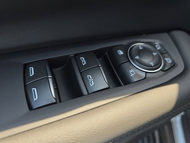 New 2025 Chevrolet Suburban High Country AWD/4WD image 24