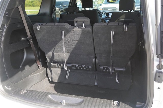 Used 2022 Chrysler Pacifica Touring image 13