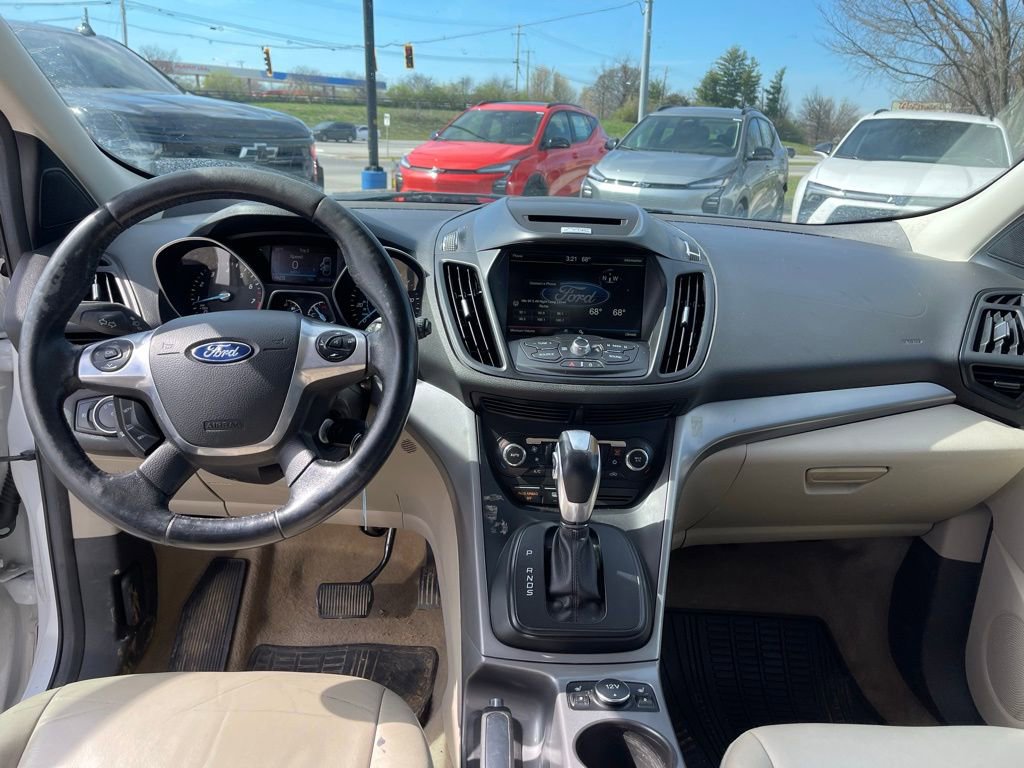 Used 2015 Ford Escape SE w/ Equipment Group 201A image 9