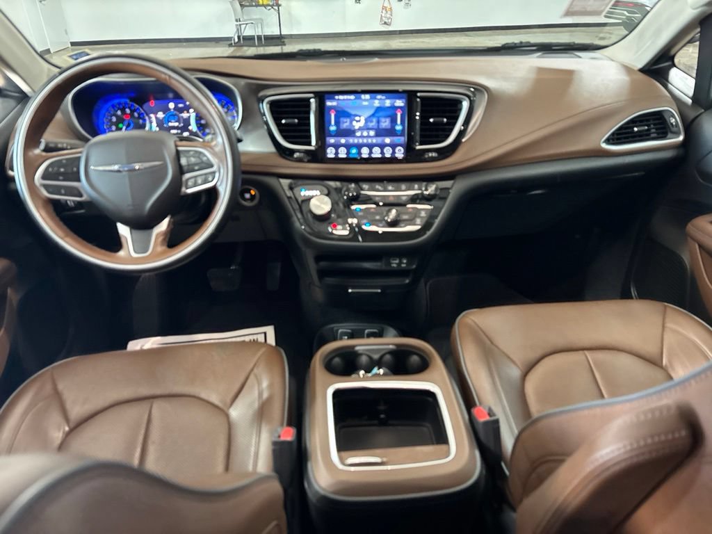 Used 2019 Chrysler Pacifica Limited FWD image 29