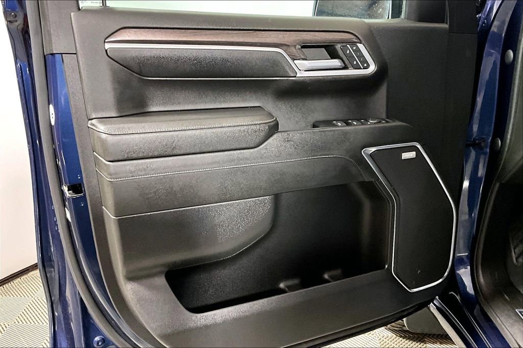 Used 2023 Chevrolet Silverado 1500 LTZ w/ LTZ Convenience Package II image 18