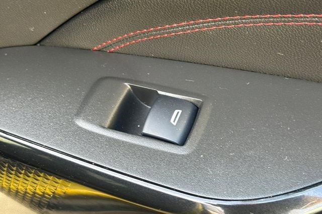 Certified 2025 Chevrolet Trax RS w/ Driver Confidence Package image 22