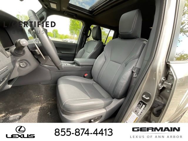 Used 2025 Lexus GX 550 w/ Accessory Package (2T) AWD/4WD image 12